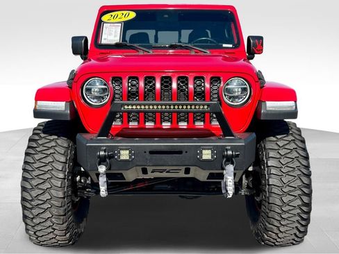 Used 2020 Jeep Gladiator Overland image 2
