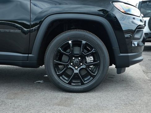 New 2026 Jeep Compass Latitude AWD/4WD image 5