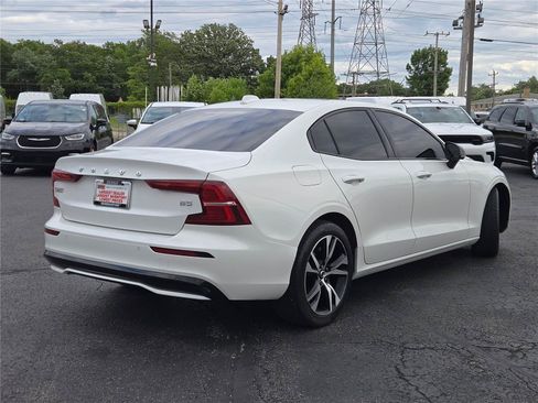 Used 2024 Volvo S60 B5 Core FWD image 12