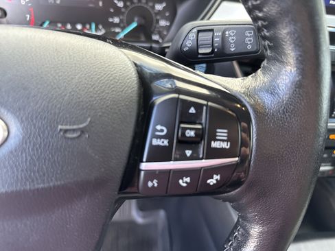 Used 2021 Ford Escape SE w/ SE Sport Appearance Package image 31