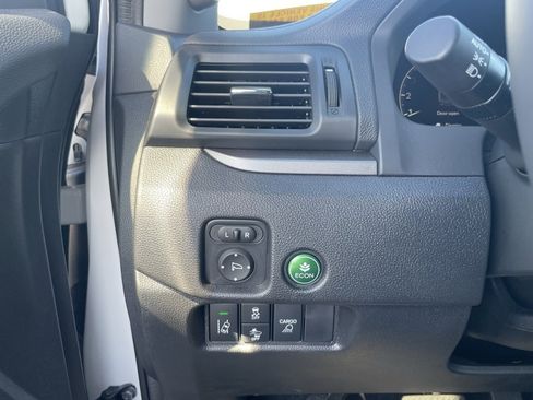 Used 2025 Honda Ridgeline RTL image 13