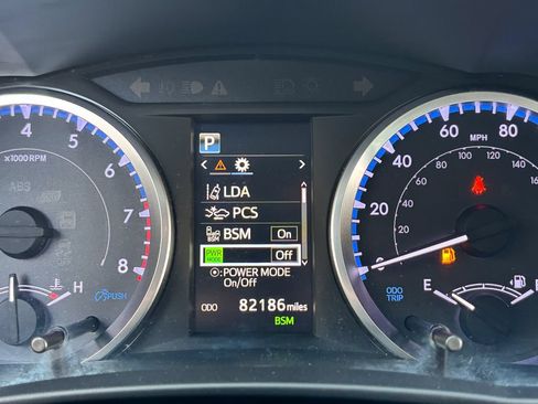 Used 2019 Toyota Highlander Plus AWD/4WD image 34