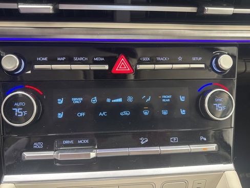 Used 2025 Hyundai Santa Fe Calligraphy image 15