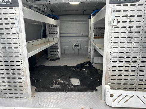 Used 2015 Ford Transit Connect XL FWD image 14