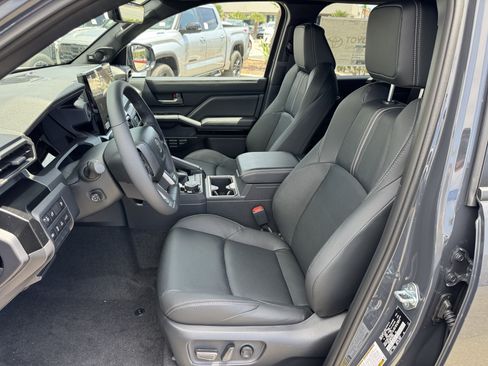 New 2026 Toyota 4Runner Limited AWD/4WD image 2