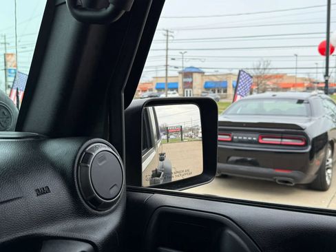 Used 2015 Jeep Wrangler Unlimited Sport image 35