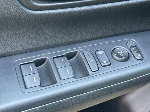 Certified 2025 Honda CR-V LX image 13