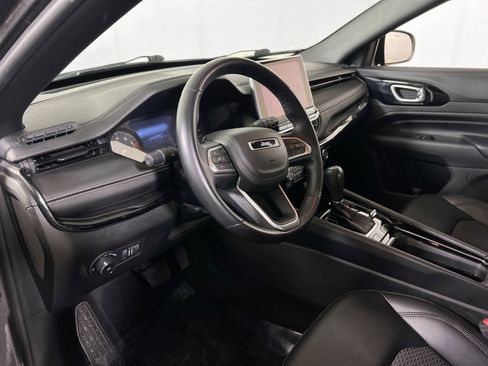 Used 2022 Jeep Compass Latitude w/ Convenience Group AWD/4WD image 9
