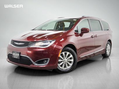 Used 2018 Chrysler Pacifica Touring-L