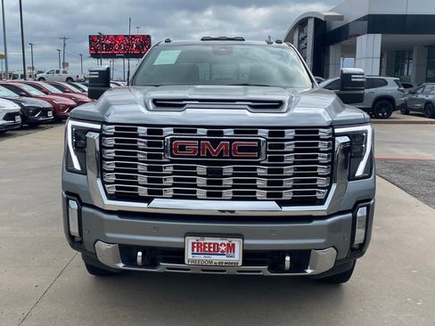 Used 2024 GMC Sierra 3500 Denali w/ Denali Reserve Package AWD/4WD image 8
