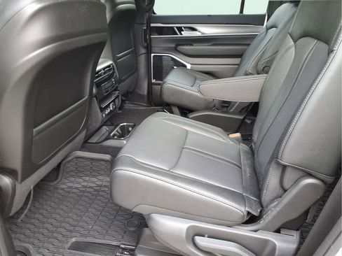 New 2026 Jeep Grand Wagoneer L Limited image 10