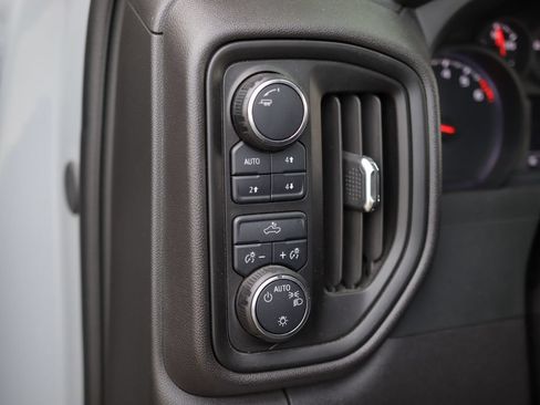 Used 2024 Chevrolet Silverado 1500 Custom Trail Boss AWD/4WD image 10