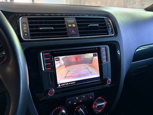 Used 2018 Volkswagen Jetta Sport FWD image 23