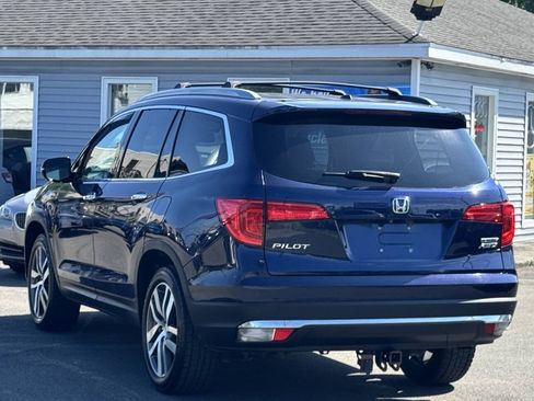 Used 2018 Honda Pilot Touring image 5