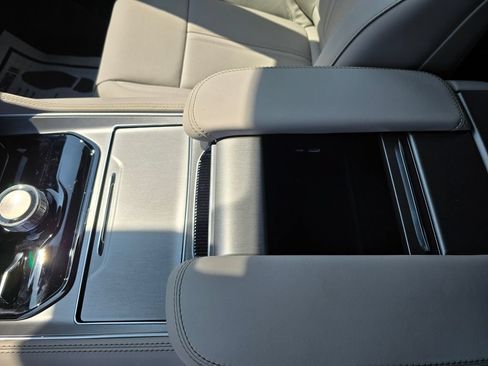 New 2026 Jeep Grand Wagoneer 4WD image 26