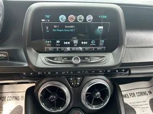 Used 2018 Chevrolet Camaro LT w/ RS Package image 9