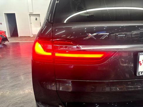 Used 2020 BMW X7 xDrive40i w/ Luxury Seating Package image 11
