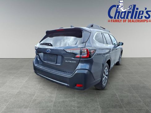 Certified 2025 Subaru Outback Premium AWD/4WD image 4