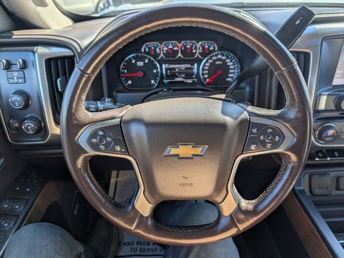 Used 2018 Chevrolet Silverado 2500 LTZ image 20