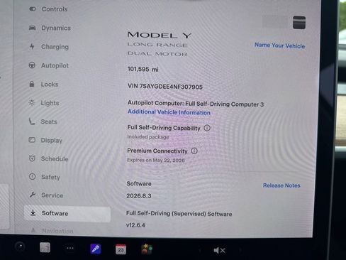 Used 2022 Tesla Model Y Long Range AWD/4WD image 24