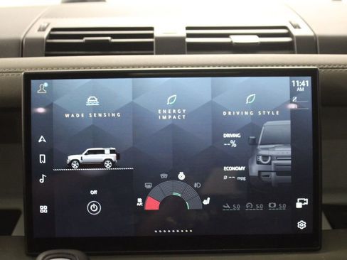Used 2024 Land Rover Defender 110 SE AWD/4WD image 23