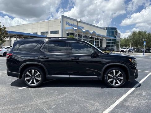 Certified 2023 Honda Pilot Elite image 3