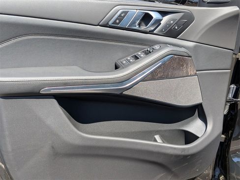 New 2026 BMW X5 sDrive40i image 15