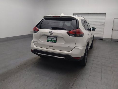 Used 2017 Nissan Rogue SL w/ SL Premium Package FWD image 7