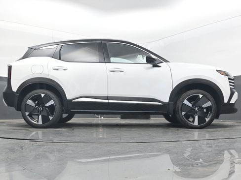 New 2026 Nissan Kicks SR w/ SR Premium Package image 30