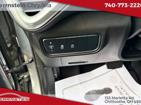 Used 2024 Kia Soul LX w/ Option Group 015 FWD image 17