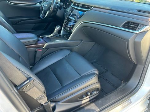 Used 2019 Cadillac XTS Luxury image 26