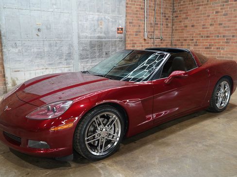 Used 2007 Chevrolet Corvette Coupe w/ Preferred Equipment Group image 41
