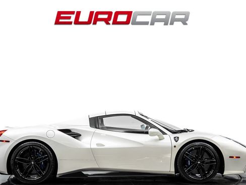 Used 2018 Ferrari 488 Spider RWD image 7