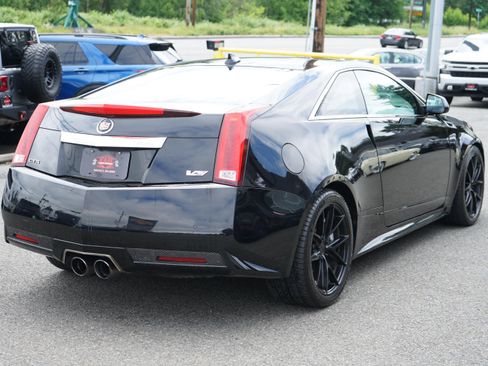Used 2011 Cadillac CTS V RWD image 5