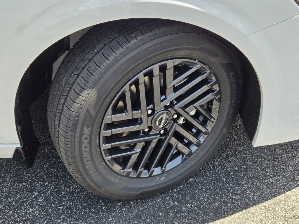 New 2027 Nissan Sentra SV w/ Floor Mat Package FWD image 6
