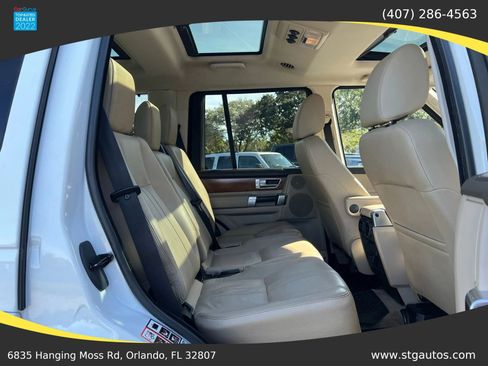 Used 2016 Land Rover LR4 HSE Silver Edition image 17