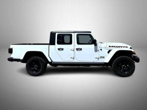 Used 2023 Jeep Gladiator Mojave w/ LED Lighting Group AWD/4WD image 4