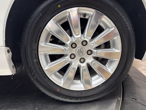 Used 2011 Toyota Sienna XLE AWD/4WD image 39