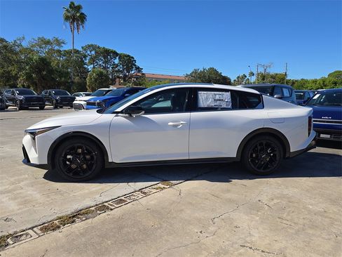 New 2025 Kia K4 GT-Line Turbo image 5