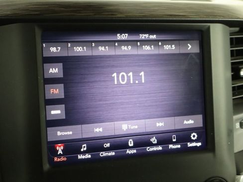 Used 2019 RAM 1500 Laramie AWD/4WD image 27