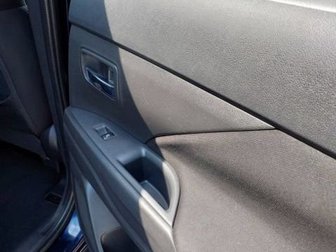 Used 2020 Mitsubishi Outlander ES FWD image 22