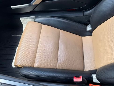 Used 2018 Porsche 718 Boxster RWD image 28