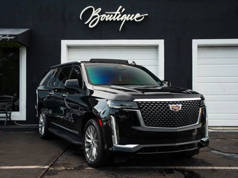 Used 2021 Cadillac Escalade ESV Premium Luxury w/ Performance Package AWD/4WD image 1