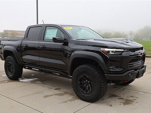 New 2024 Chevrolet Colorado ZR2 w/ ZR2 Bison Edition AWD/4WD image 8