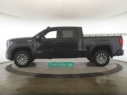 Used 2023 GMC Sierra 1500 AT4 w/ AT4 Premium Package image 9