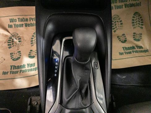 Used 2024 Toyota Corolla LE image 22