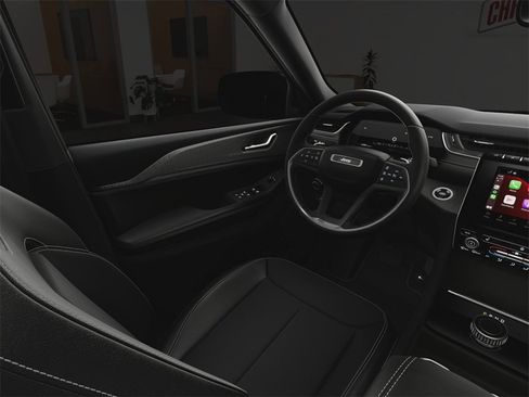 Used 2024 Jeep Grand Cherokee Altitude image 20