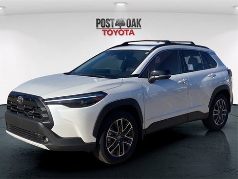 New 2026 Toyota Corolla Cross XLE image 3