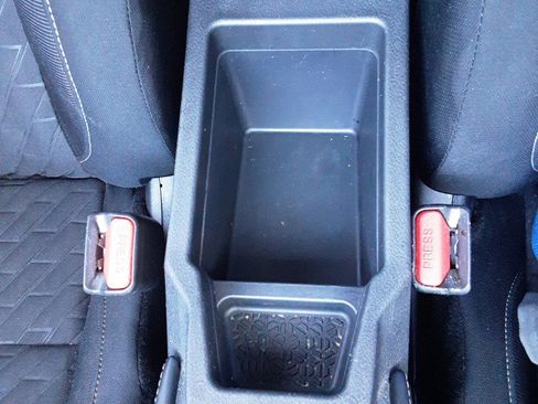 Used 2022 Nissan Kicks SV image 25