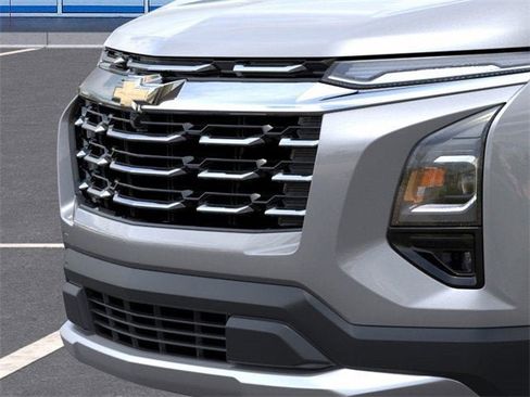 New 2026 Chevrolet Equinox LT w/ Safety and Technology Package image 13